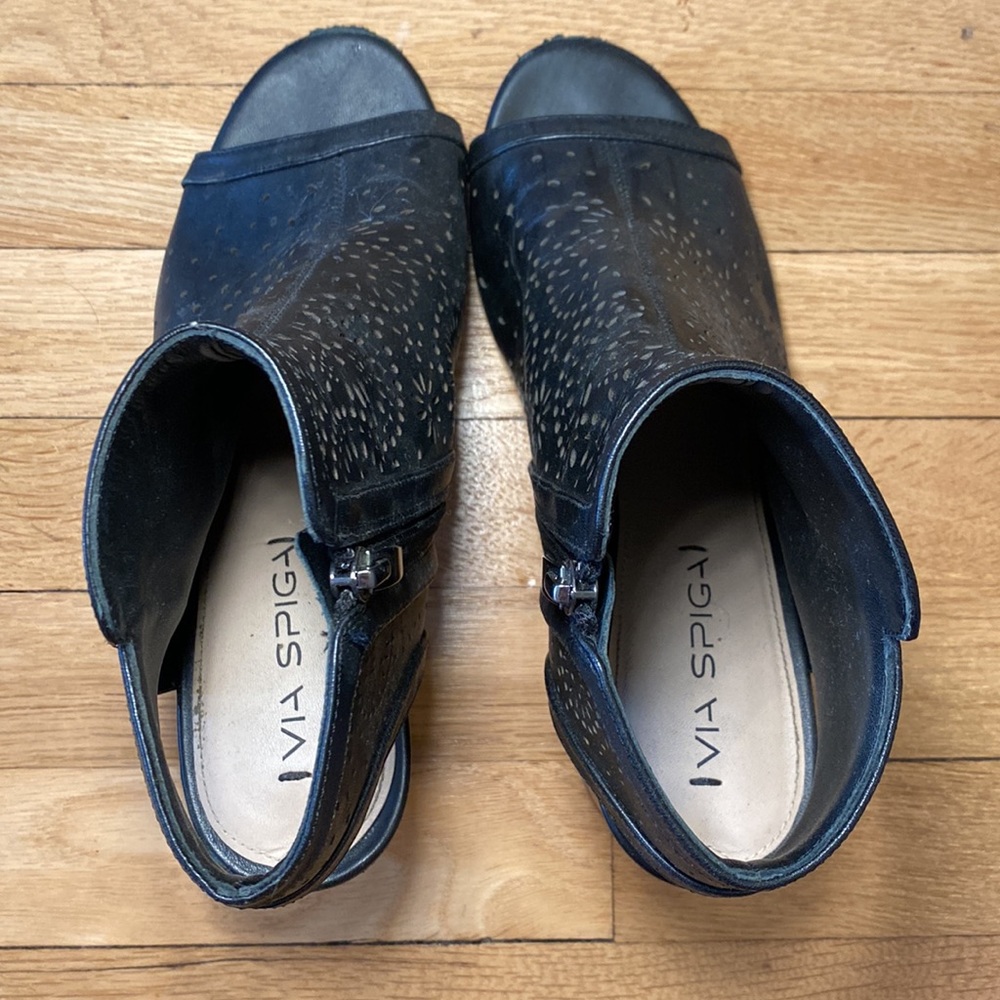 Via Spiga Boot, Great condition but worn some on the bottom, Nordstrom size 7.5 - Picture 5 of 7